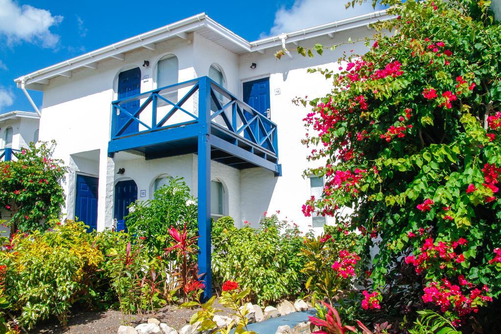 Trade Winds Hotel Dickenson Bay Exterior photo